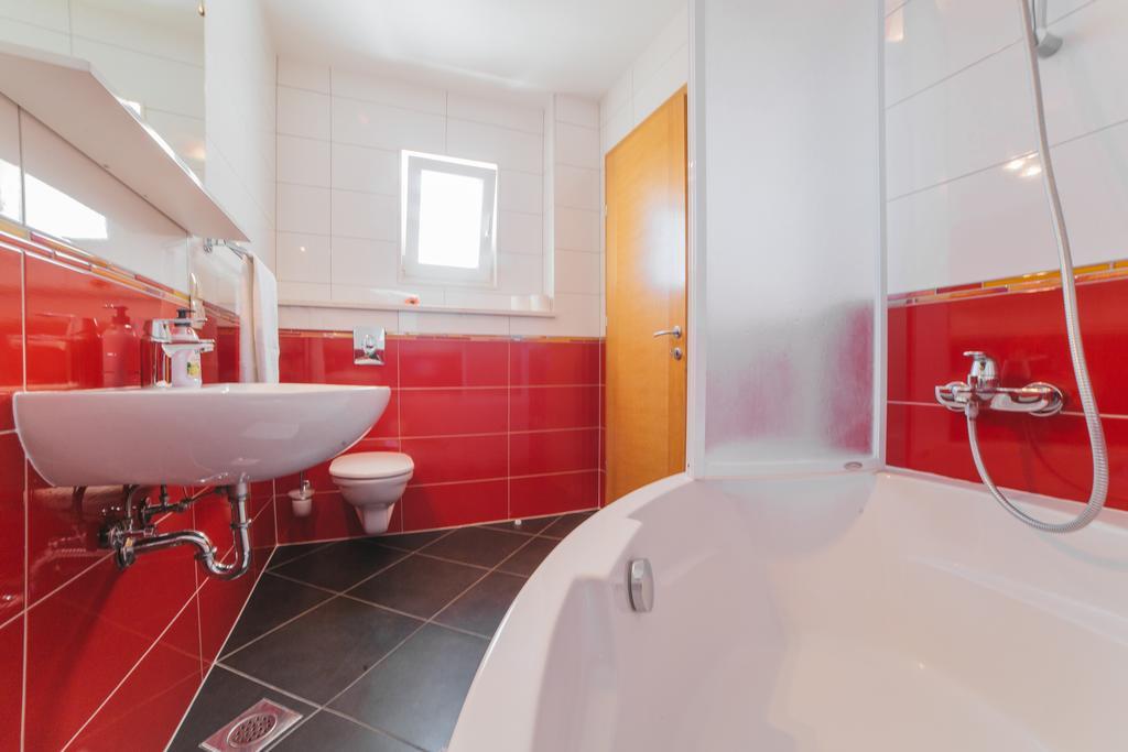 Apartments Sea View Omiš Екстериор снимка