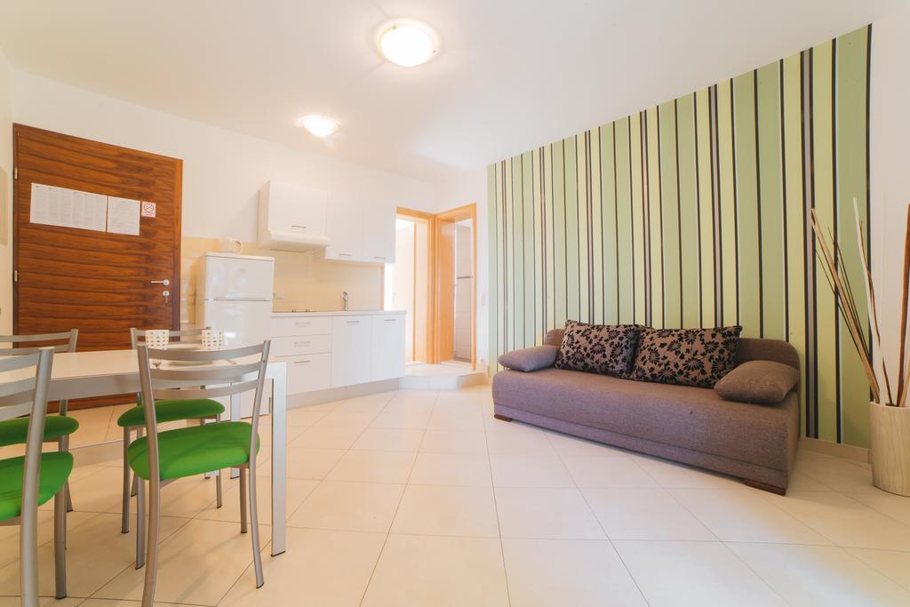 Apartments Sea View Omiš Екстериор снимка