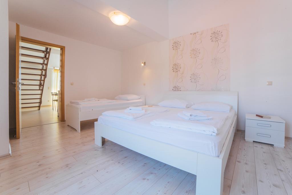 Apartments Sea View Omiš Екстериор снимка